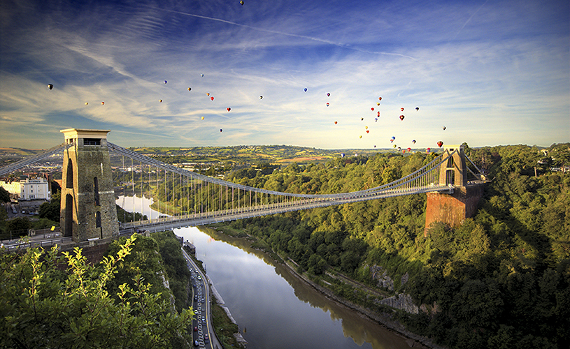 Hot air balloons flying over Clifton Suspension Bridge by Gary Newman